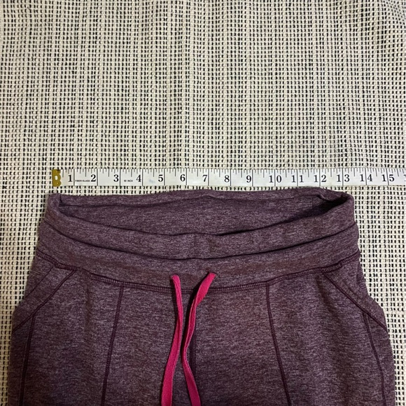 LuluLemon Ready To Rulu Heathered Fleece Savannah Size 4. - Picture 4 of 6